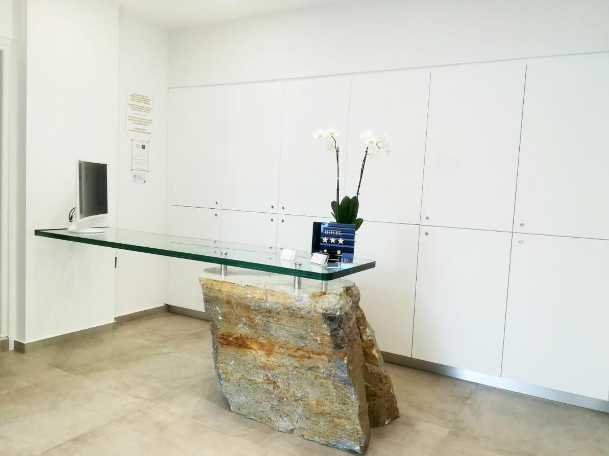Scorpios Hotel & Suites Samos Town Zewnętrze zdjęcie